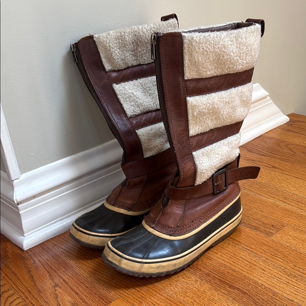 Sorel Helen of Tundra Brown Black and Cream Winter Boots Size 10